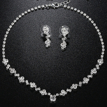 Set ogrlice s rhinestones za nevjestu: dugački kandža lanac, svestrane naušnice i narukvica u elegantnom europskom luksuznom stilu