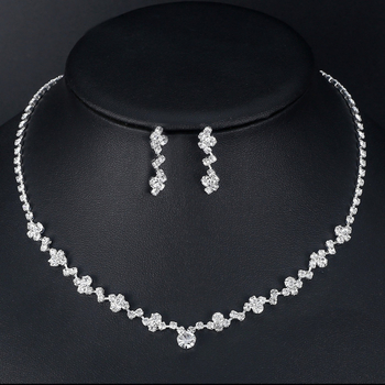 Set ogrlice s rhinestones za nevjestu: dugački kandža lanac, svestrane naušnice i narukvica u elegantnom europskom luksuznom stilu