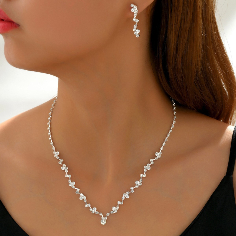 Set ogrlice s rhinestones za nevjestu: dugački kandža lanac, svestrane naušnice i narukvica u elegantnom europskom luksuznom stilu