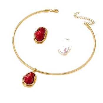 Set naušnica i ogrlica s imitacijskim perlama u burgundijskoj boji, barokni stil – elegantan, svestran