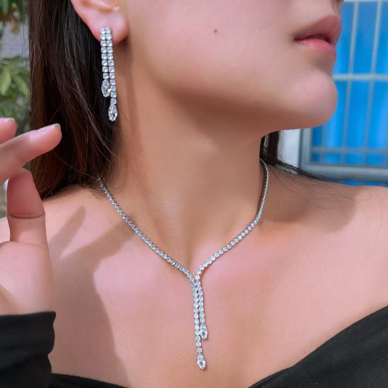 Set ogrlice i vjenčanih naušnica sa kristalima, elegantan visokokvalitetni europski stil, lanac za ključnicu, minimalistički dizajn
