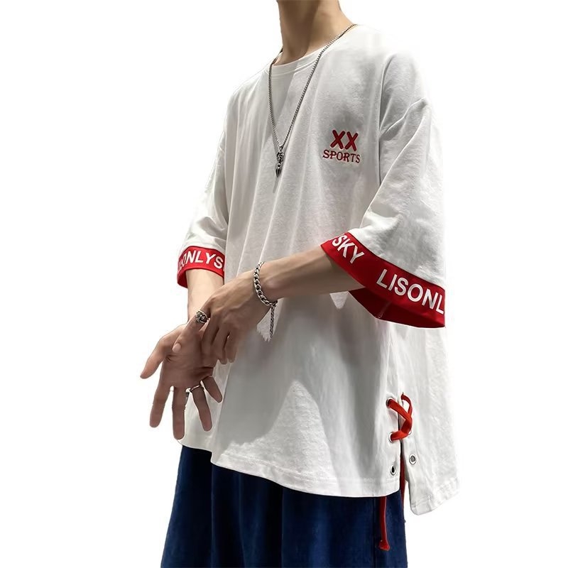 Muška majica kratkih rukava sa bočnim otvorom, ležernog kroja, ljetni trend, hongkonški stil