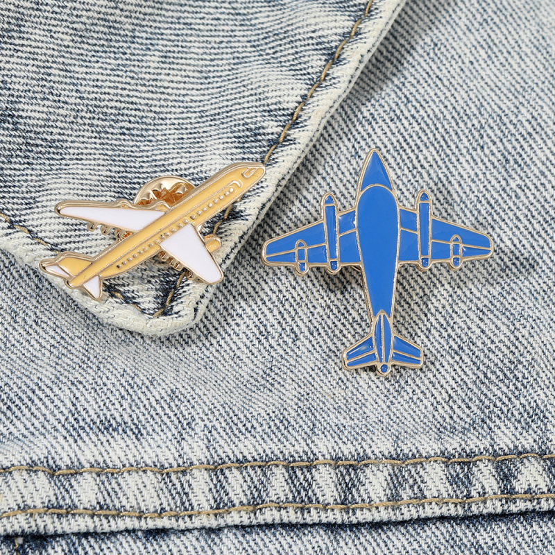 Broš s oblikom aviona od legure — mini modni ukras za odjeću, geometrijski dizajn