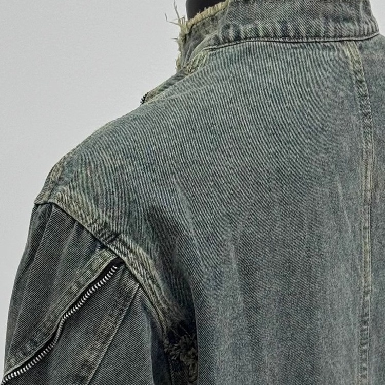 Amerikai stílusú vintage denim dzseki, dekonstruált, mosott hatású, férfiaknak, tavasz–ősz, rövid fazon, álló gallér