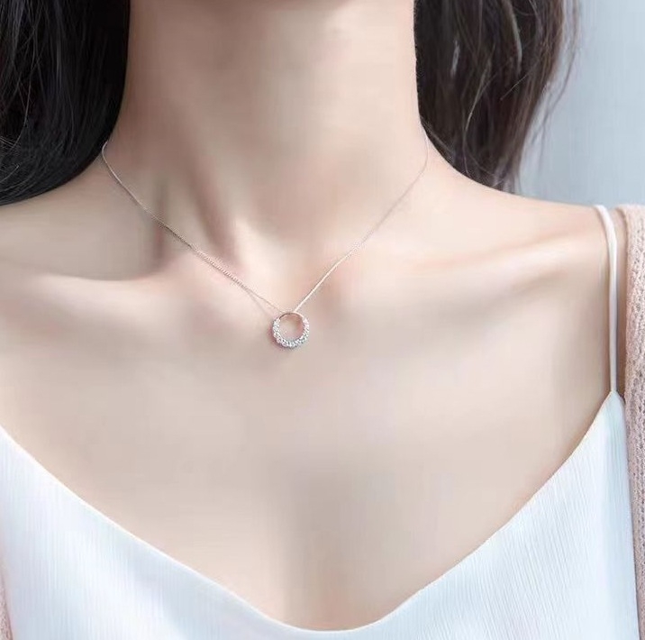 Ženski geometrijski ogrlic s cirkonijem, minimalistički dizajn, prilagodljiva duljina 21–50 cm, kutijasti lanac
