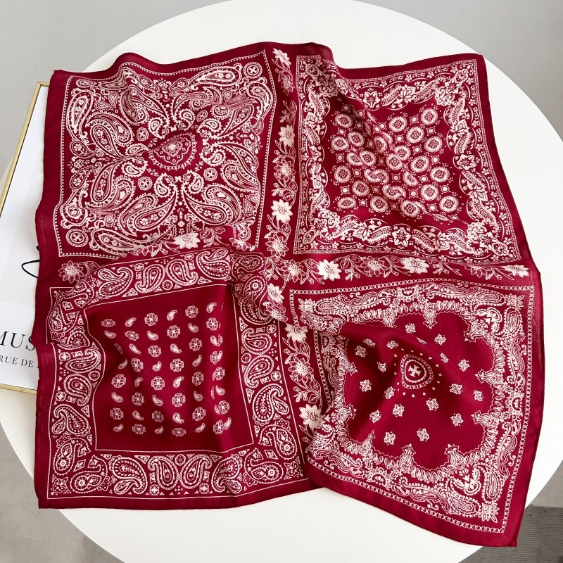 Poliesterski četvrtasti šal, 70×70 cm, mekan na dodir, dvostrano otisnut, ženski dekorativni šal