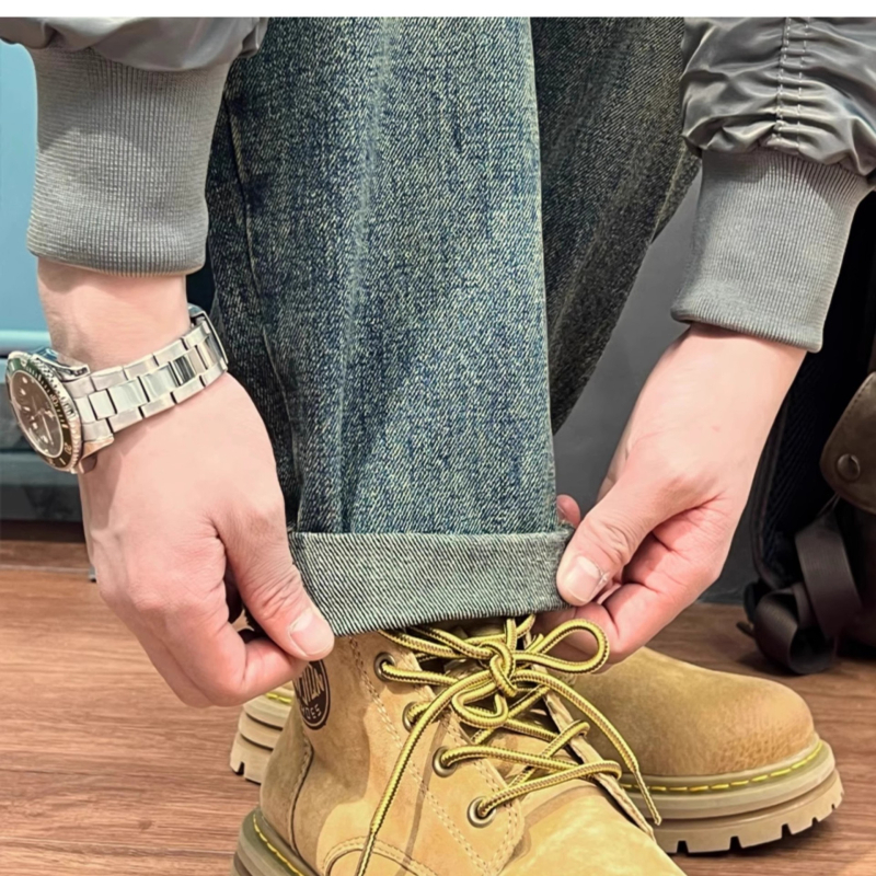 Muške traperice s izrezanim patchworkom i harém stilom, udobne ravne nogavice, denim