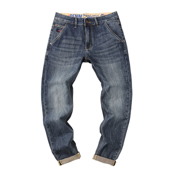 Muške traperice u klasičnom američkom stilu, vintage, stone-washed, srednji struk, slim fit, ravne nogavice