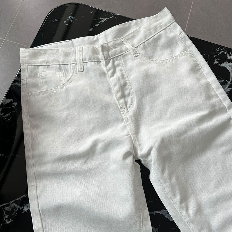 Férfi denim farmer nadrág betűhímzéssel, egyenes szabás, karcsú fazon, mindennapi viselet