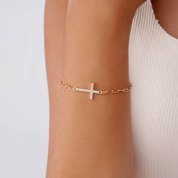 Zlatna narukvica u stilu paperclip s križem i cirkonima za žene