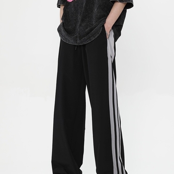 Muške sportske hlače s prugama, ravni kroj, srednji porub, vezica na vezivanje, Milk Silk materijal, jesen, casual sportske hlače