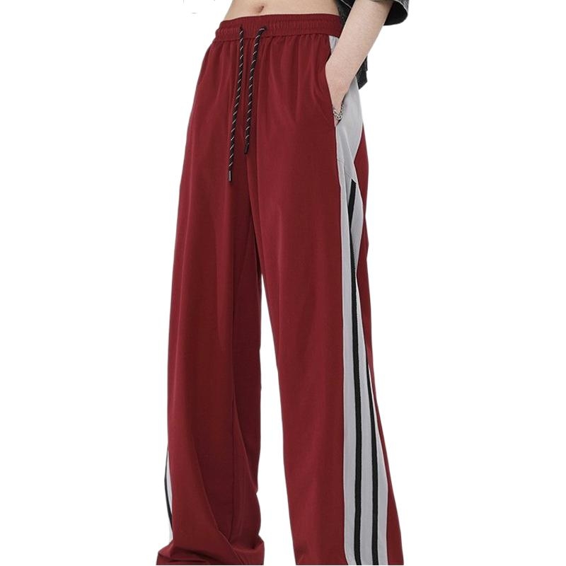Muške sportske hlače s prugama, ravni kroj, srednji porub, vezica na vezivanje, Milk Silk materijal, jesen, casual sportske hlače