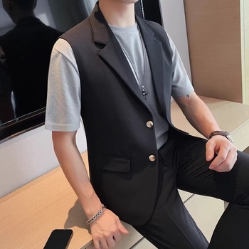 Γιλέκο με κοντά μανίκια σε εφαρμογή Slim-Fit για επιχειρηματικό ντύσιμο, καλοκαίρι 2026, μονόχρωμο υψηλής ποιότητας με πολλαπλές τσέπες