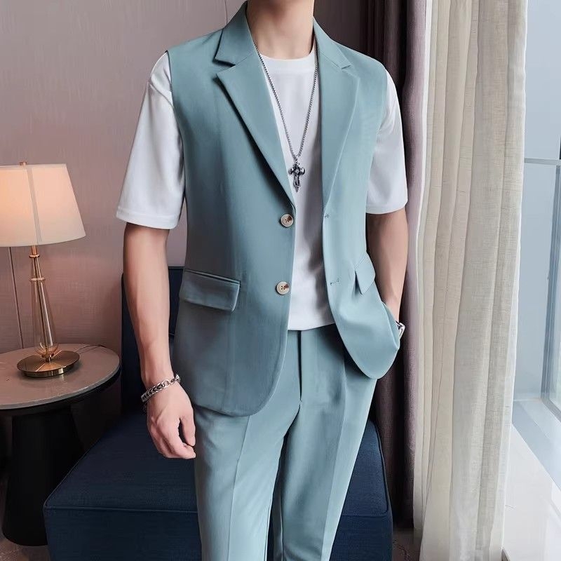 Γιλέκο με κοντά μανίκια σε εφαρμογή Slim-Fit για επιχειρηματικό ντύσιμο, καλοκαίρι 2026, μονόχρωμο υψηλής ποιότητας με πολλαπλές τσέπες