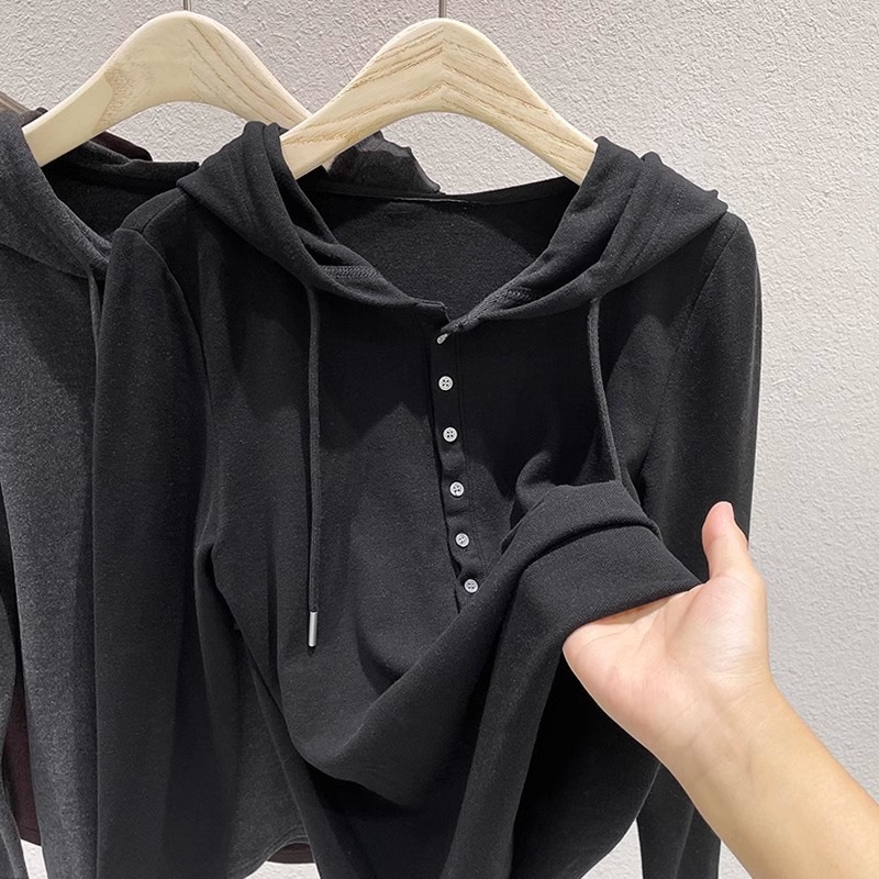 Qiaofuduo izuzetno mek dvostrano baršun kapuljača s dugim rukavima, fleece‑obloženo, topli osnovni komad za jesen-zimu, opuštenog stila.