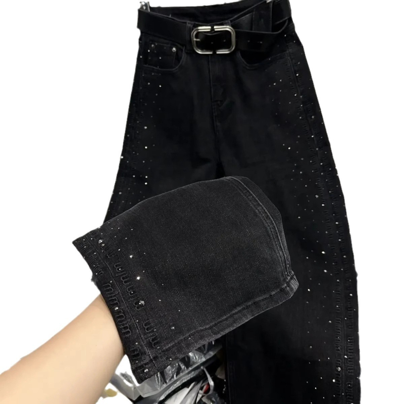 Ženske crne traperice od denima s rhinestones izvezenim, zimska kolekcija 2025, slim-fit ravna linija sa širokim krojem