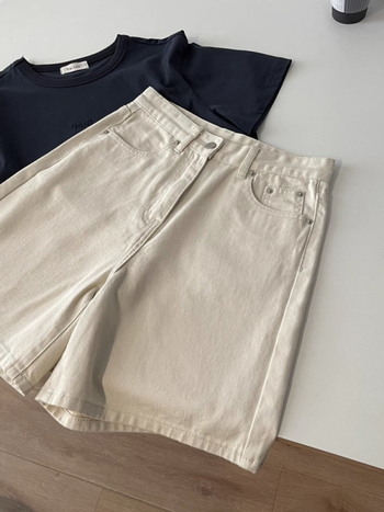 Ženski denim šorc u krem boji za ljeto, visoki pojas, opuštena silueta, pravo, široke nogavice, kapri duljina, Plus Size