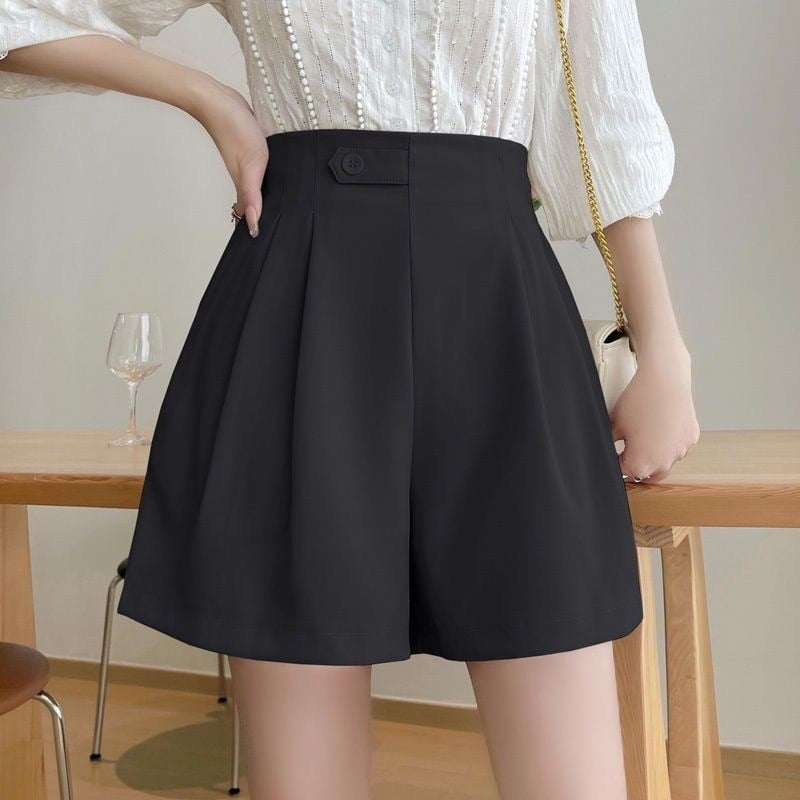 Plus-size ženske šorce s visokim pojasom, kapri dužine, crne, ležernog kroja, casual kostim-stil