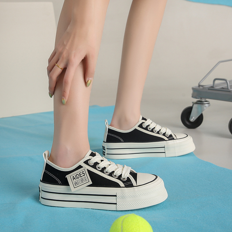 Női vászon sneaker vastag talppal, őszi szezonra, fehér, akadémiai stílus, platformtalp, koreai hatás, utcai divat
