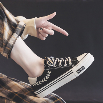 Γυναικείες καμβαδένιες sneakers με φαρδιά σόλα, χαμηλό ύψος, κορεατικό στυλ, συντονισμός χρωμάτων για φθινόπωρο