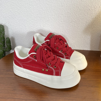 Κόκκινα καμβά sneakers με φαρδιά σόλα - Άνοιξη 2026, unisex καθημερινά παπούτσια 6178