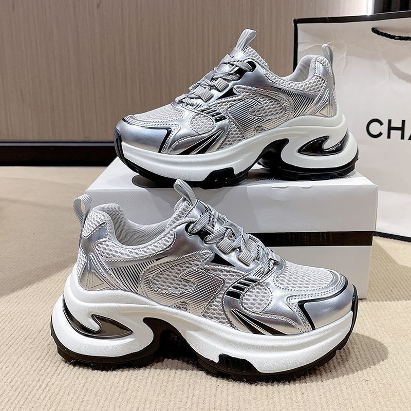 Ženske tenisice dad shoes s povećanjem visine, u stilu Zhao Lusi, novi model 2025, lagane, s debelim potplatom, za svakodnevnu upotrebu.