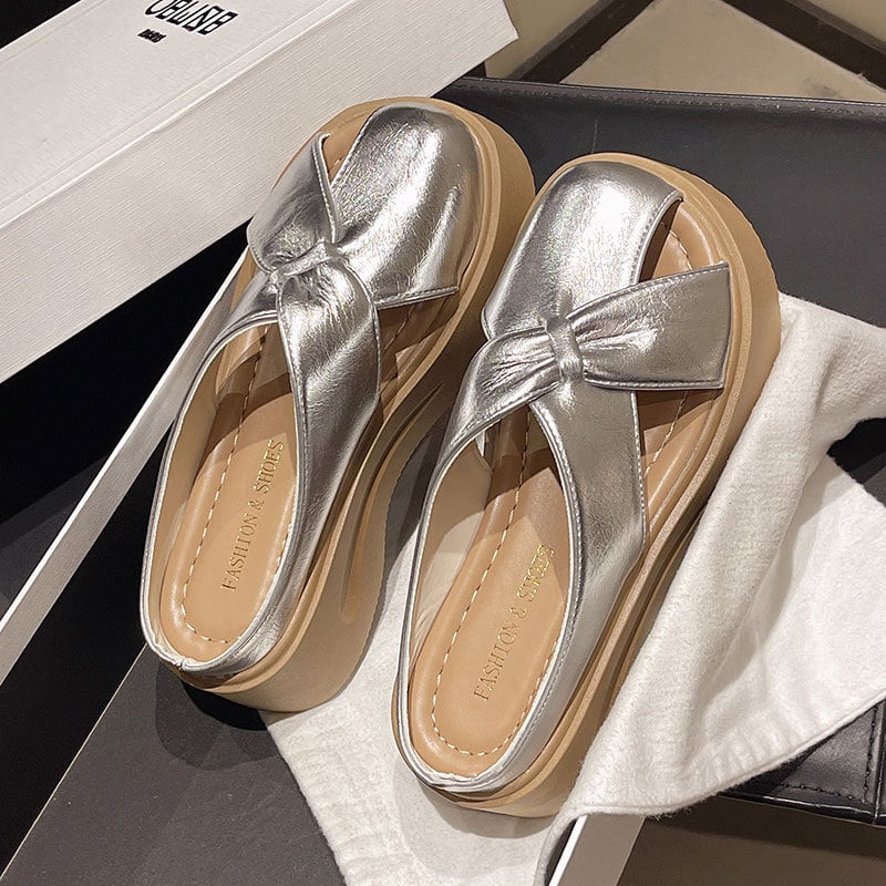 Prozračne srebrne slip-on sandale s zatvorenim prstom i debelim potplatom za žene, ljeto