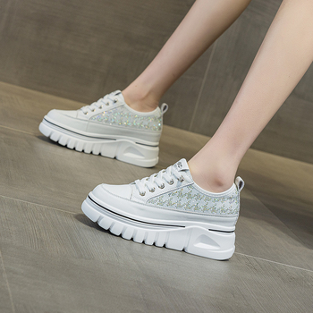 825-235 Női fehér bőrsneaker 7 cm-es magasság-emeléssel, fűzős, mindennapi platform cipő PU talppal