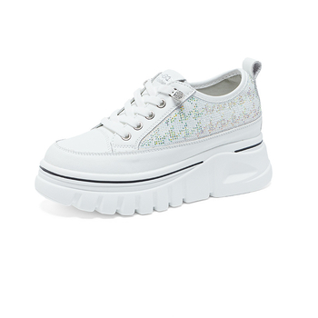 825-235 Női fehér bőrsneaker 7 cm-es magasság-emeléssel, fűzős, mindennapi platform cipő PU talppal