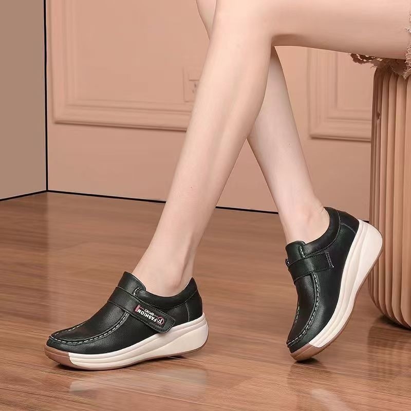 Bijele ženske slip-on cipele s Velcro i gumom, udobne kožne cipele s 3–5 cm wedge potpeticom, niski gornji dio, okrugli vrh, za proljeće i jesen