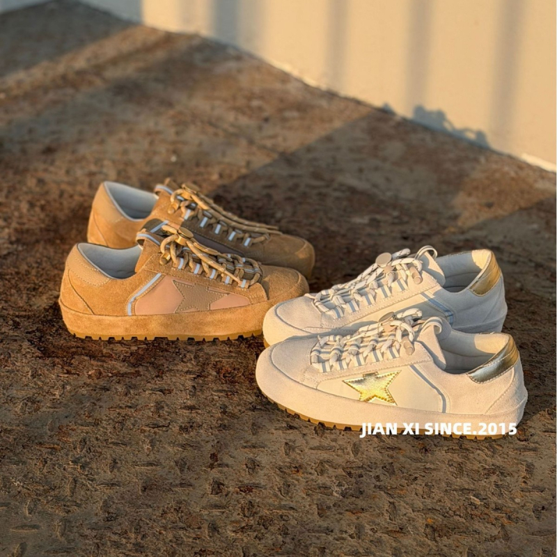 2026 proljeće casual platform tenisice za žene, vezanje, okrugli vrh, prirodna koža, 3-5 cm skriveni potplat, sportsko retro stil