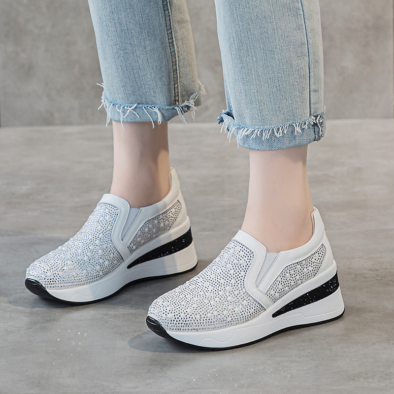 Ženske cipele s debelim potplatom od 7 cm za povećanje visine, slip-on casual obuvas s kristalima i perlama