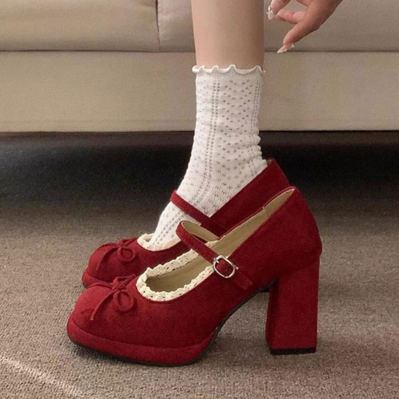 Crvene ženske Mary Jane cipele sa srednjom potpeticom, novi proleće 2026 model, savršene uz suknje, mašna, debeli potplat, čipkani rub