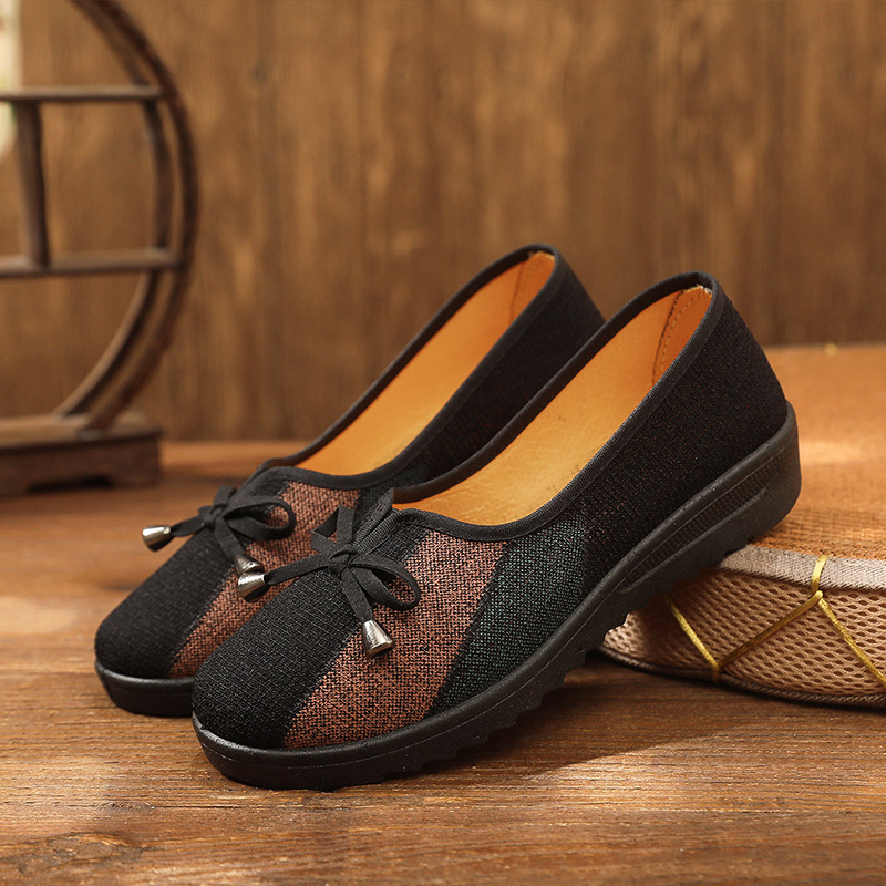 Pantofi de pânză Hanfu pentru femei, respirabili, talpă plată, design cu fluture în trei culori