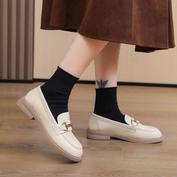 Ženske loaferice od mekane kože, jesen 2025, slip-on s debelim potplatom, minimalistički britanski stil