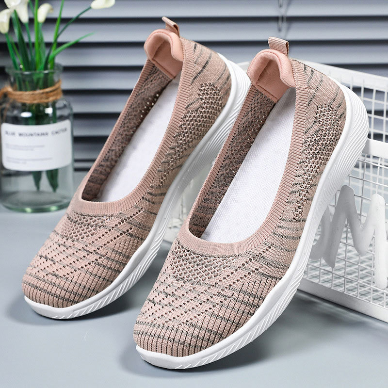 Női slip-on cipő, anyuka-stílus, légáteresztő, casual sétához, vastag talppal, 2026 tavasz–nyár