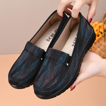 Női textile cipő, mindennapi viselet, slip-on, alacsony sarokkal, légáteresztő és könnyű, dizájn színblokkal, tavasz–nyár–őszre