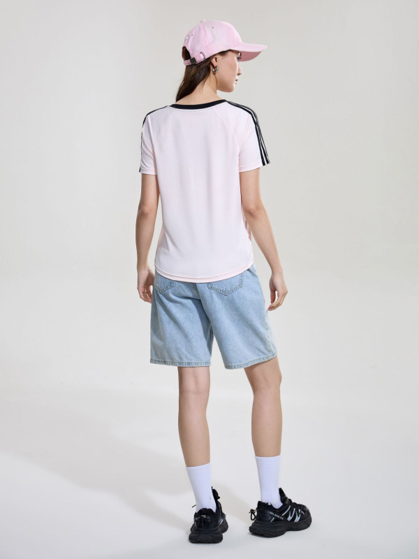 Ženski T-shirt s okruglim izrezom, raglan rukavima, otisak, sportski stil, svilenkasto mekan dodir, ljeto 2026