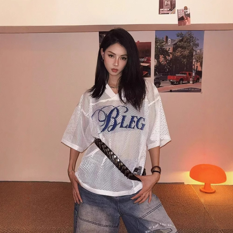 Ženska bluza s američkim retro stilom, V-izrezom i proreznim dizajnom, opuštena kroj, kratki rukavi, casual hip-hop vintage dojam