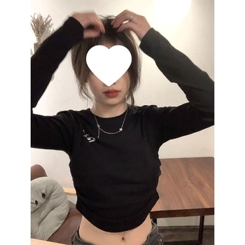Ženski T‑shirt s dugim rukavima, nepravilnim ramenima i plisiranim kratkim topom, pamuk 40s