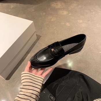 Női aranygombos slip-on mokaszni, brit retró stílus, mikroszálas felsőrész, 2024 új modell