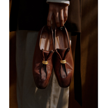 Ženske kožne loafers, proljeće 2026, vintage Old Money stil, svestrane slip-on cipele