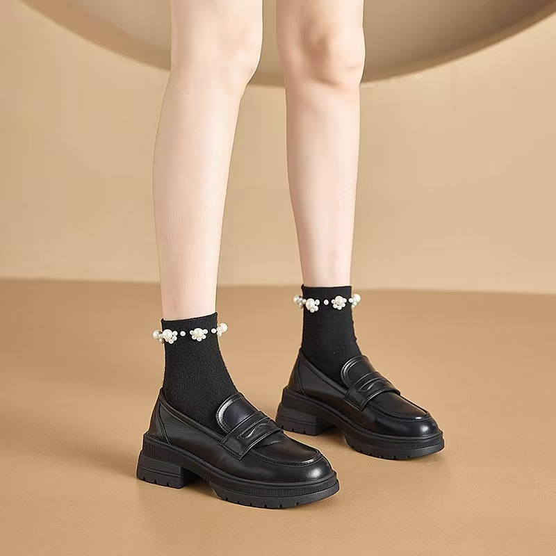 2026 Crne ženske loaferice u retro britanskom stilu, Slip-On, mek potplat, okrugli vrh, gornji dio od kože