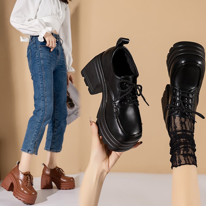 Női vastag talpú loaferok, brit stílusú, bőr slip-on platformával és vastag sarokkal
