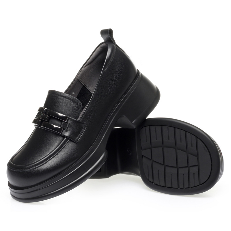 Női bőr platformos loaferek – kerek orrú, slip-on, puha talpú