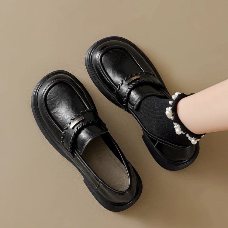 Női loaferek kerek orrú, vastag sarkú, retro stílus, slip-on, 2026 modell