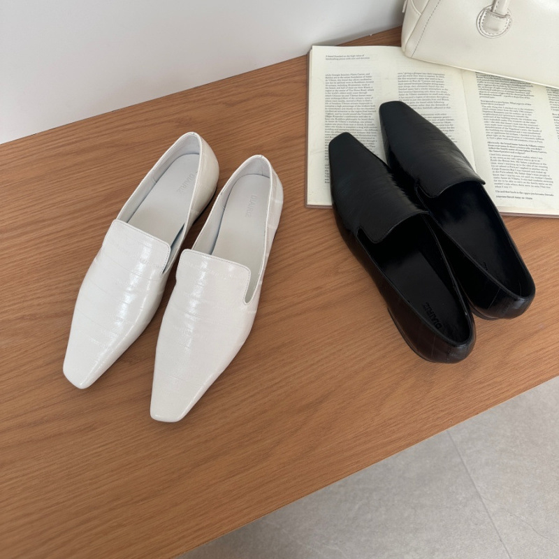 Ženske britanske retro loaferice s kvadratnim vrhom, 2026, svestrane, reljefna tekstura, slip-on, PVC gornji dio