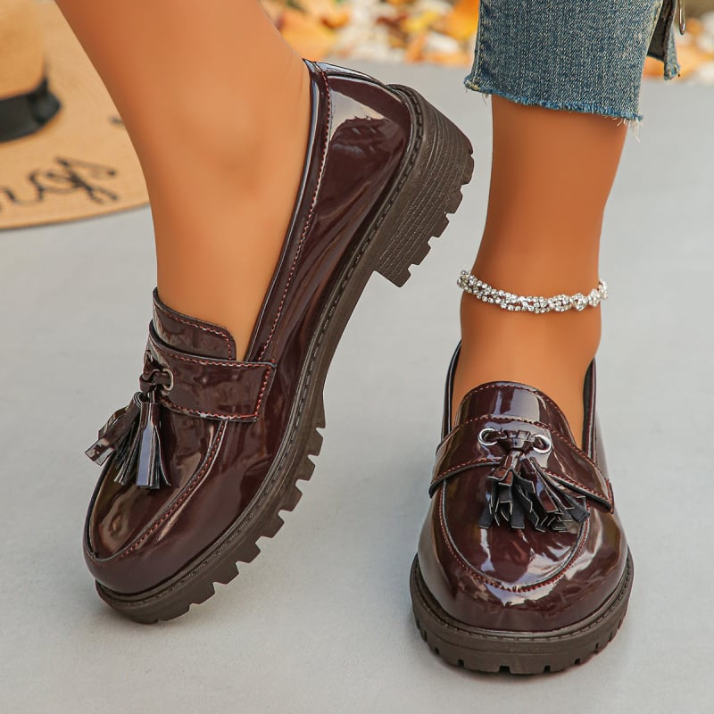Plusz méretű brit stílusú, vastag talpú slip-on bojtos női loafers