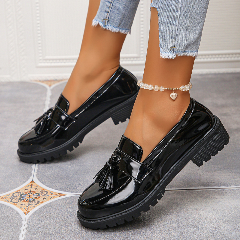 Plusz méretű brit stílusú, vastag talpú slip-on bojtos női loafers