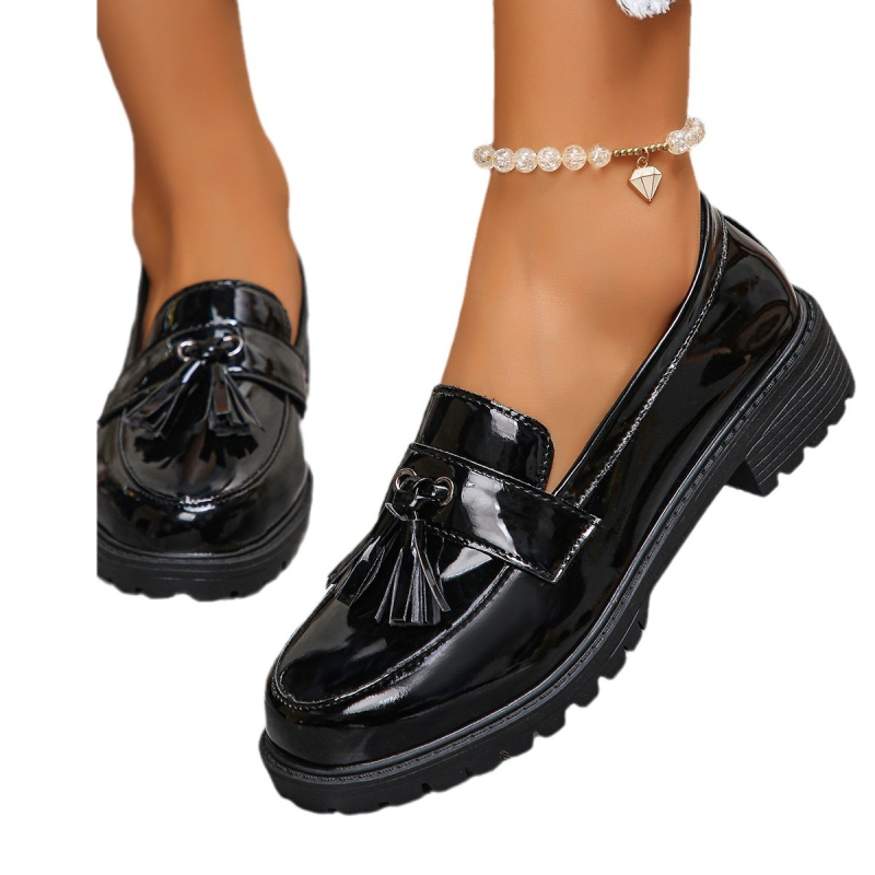 Plusz méretű brit stílusú, vastag talpú slip-on bojtos női loafers